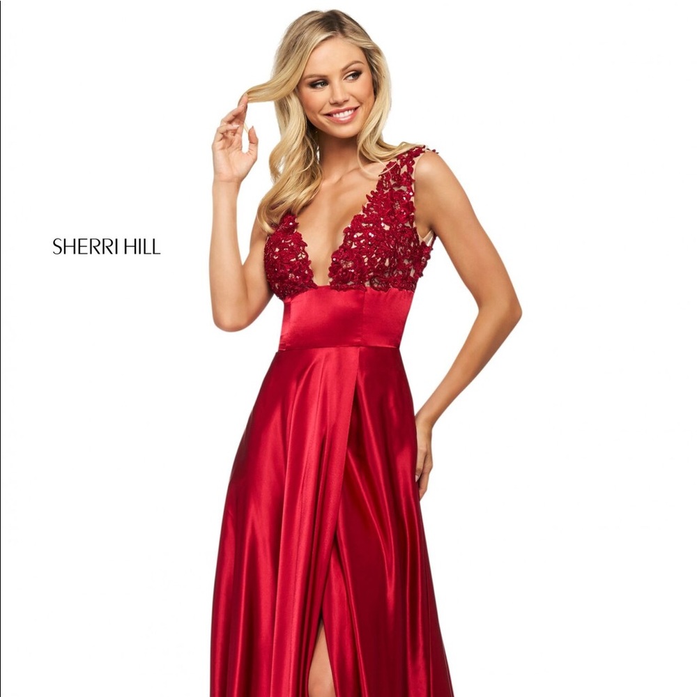 SHERRI HILL RUBY V-NECK APPLIQUE PROM DRESS 53764